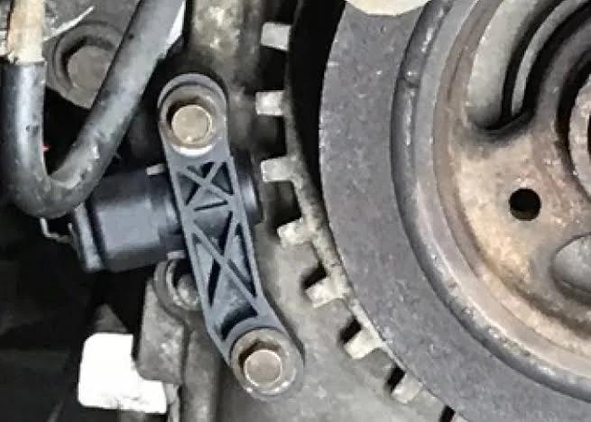 Replacing the CKP sensor