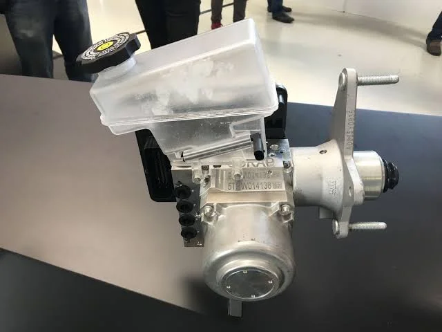 Types of Brake Boosters: Vacuum, Hydraulic, and Electric