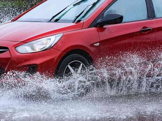 Precautions for Driving Through Floodwaters