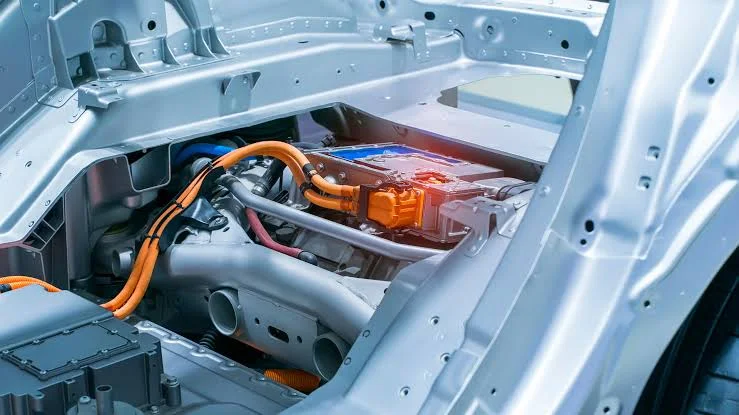 What Parts of the Car Can Electrocute You? What Parts of the Car Can Electrocute You?