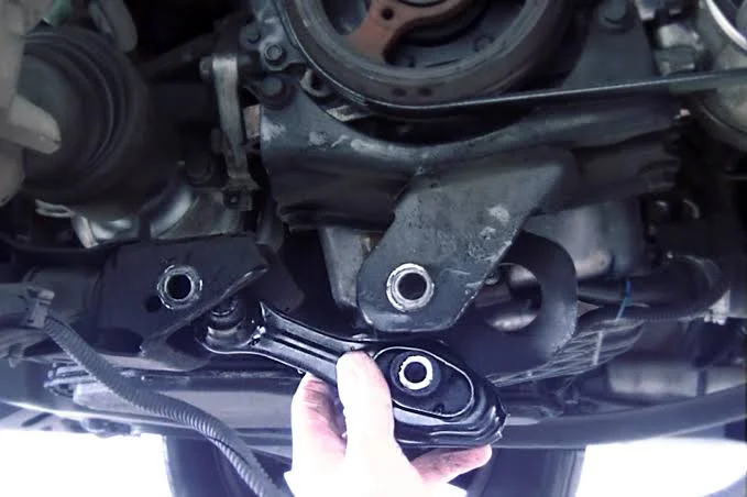 Causes of Car Vibration When the AC is On Causes of Car Vibration When the AC is On