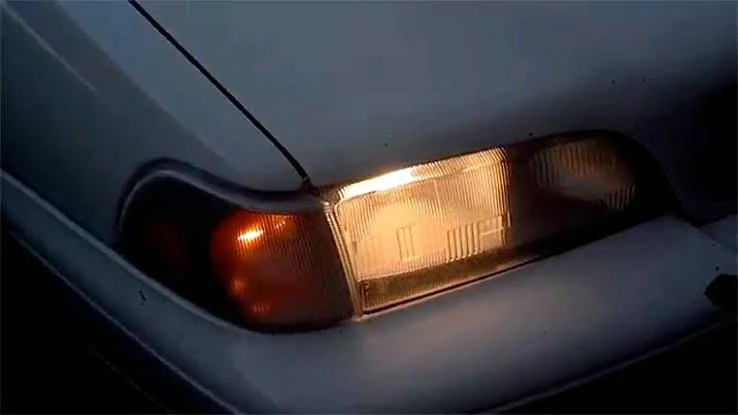 Common Car Electrical Problems and How to Troubleshoot Them: Dim Headlights