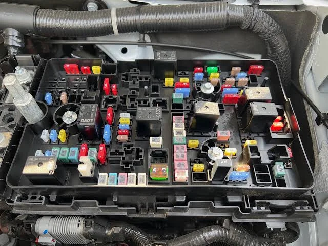 Car fuse box