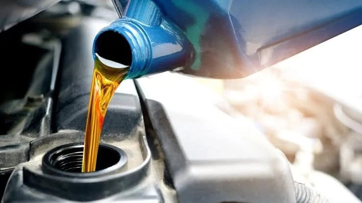 What is the Function of Oil and Oil Filter in Your Car? What is the Function of Oil and Oil Filter in Your Car?