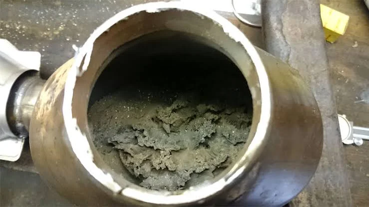 What are the signs of a bad catalytic converter?