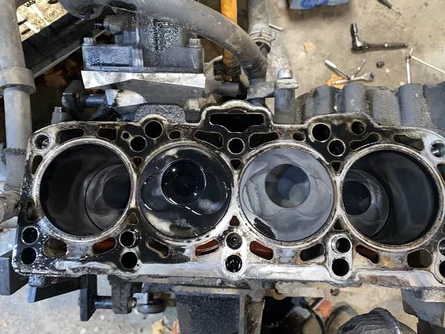 Cracks or Holes in Pistons Cracks or Holes in Pistons
