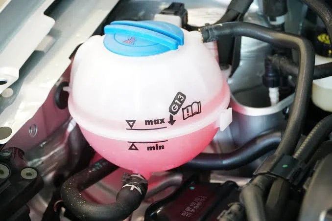 Low coolant levels or leaks