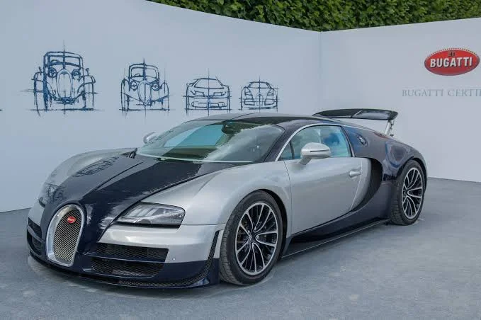 7. Bugatti Veyron (2005-2015) 7. Bugatti Veyron (2005-2015)