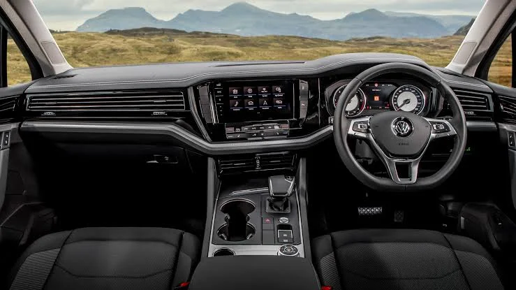 2.0L Inline-4 Turbocharged Diesel Engine (In some markets) 2.0L Inline-4 Turbocharged Diesel Engine (In some markets)