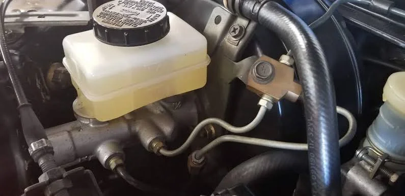 Brake fluid reservoir Brake fluid reservoir