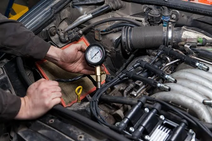 Engine compression test Engine compression test