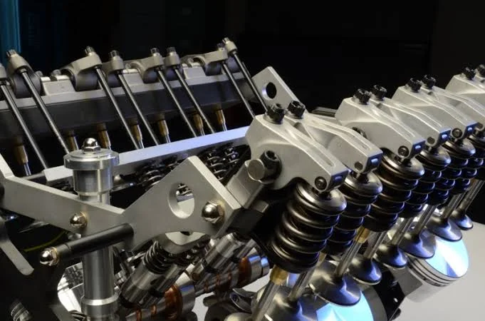 Engine valvetrain
