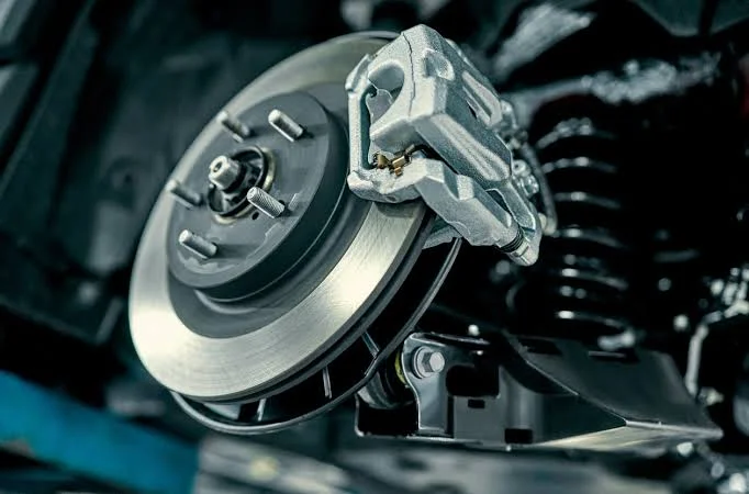 When to Replace the Brakes: A Comprehensive Guide for Drivers. When to Replace the Brakes: A Comprehensive Guide for Drivers.