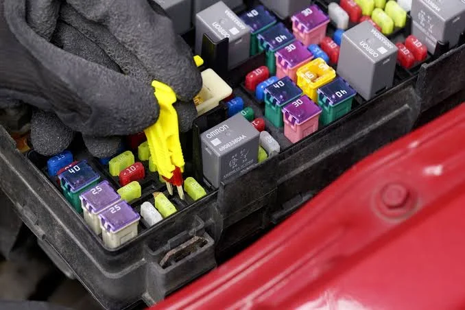 Replacing Blown Fuses Made Easy: Understanding Car Fuse Colors and Amperage