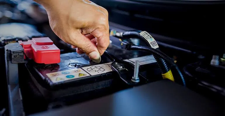 When Reconnecting The Battery, Which Terminal is Connected First?