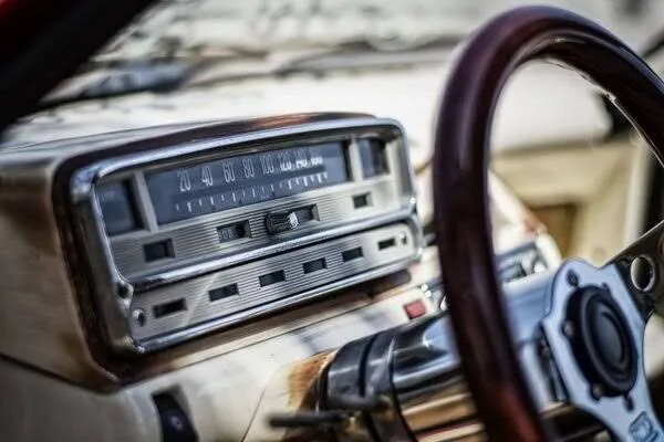 Infotainment Evolution: From AM and FM to Touchscreen Connectivity