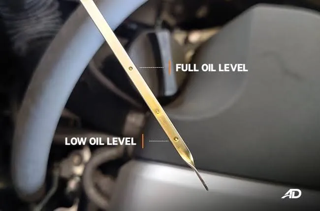 The Dangers of Overfilling Your Car's Engine With Oil
