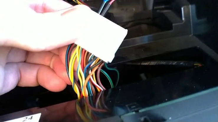 U0009 High Speed CAN Communication Bus (-) shorted to Bus (+)