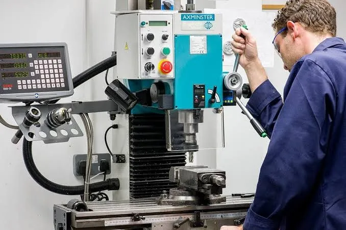 Milling Machine Basics: A Complete Guide for Beginners
