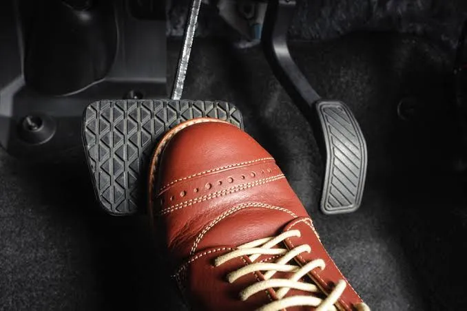 What Happens If You Press the Throttle and Brake Together in an Automatic Car?