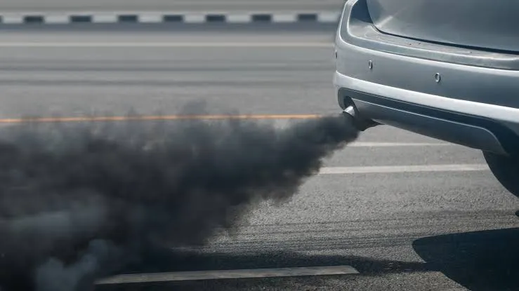 Clear the Air: What Exhaust Smoke Color Should a Healthy Engine Have?