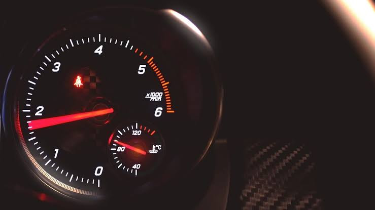 Why You Should Avoid Driving in Very Low RPMs on High Gear