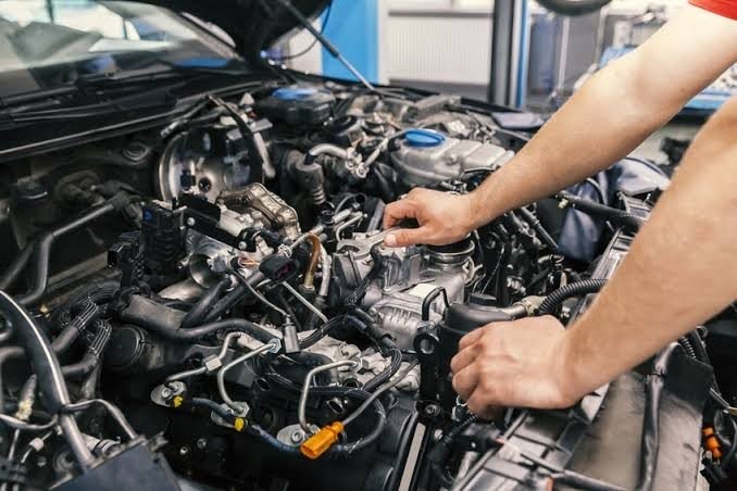 How to Fix a Car Engine That Stops Abruptly and Won't Start