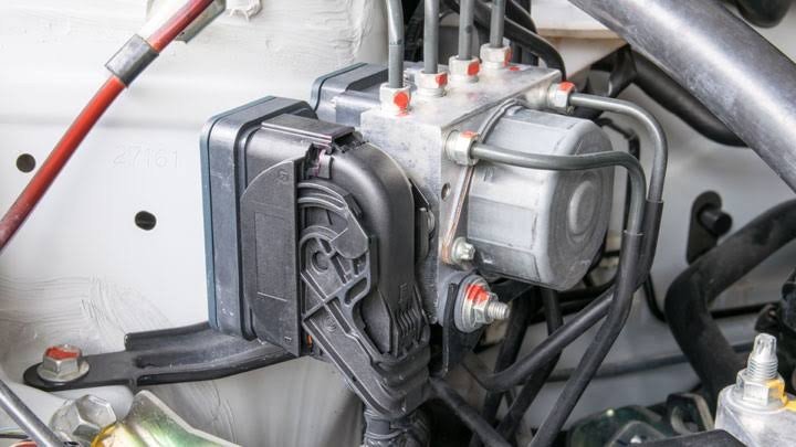 C0080 and C0085 - Left Rear ABS Solenoid #1 Circuit Malfunction