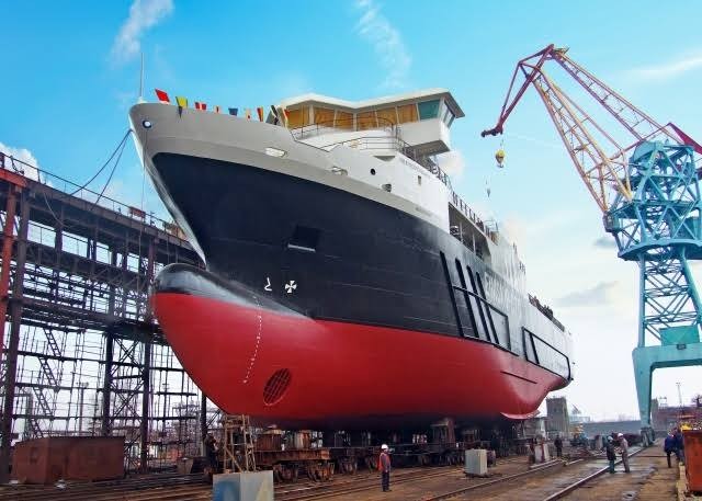 The Latest Advances in Shipbuilding: How Technology is Shaping the Future of the Industry